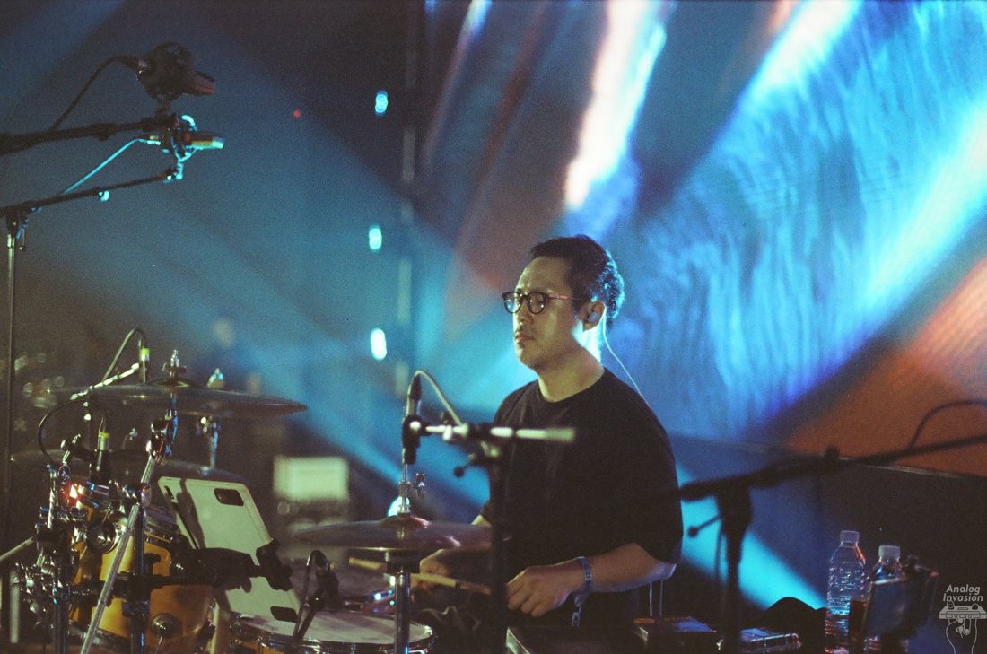 Hollow Jan live